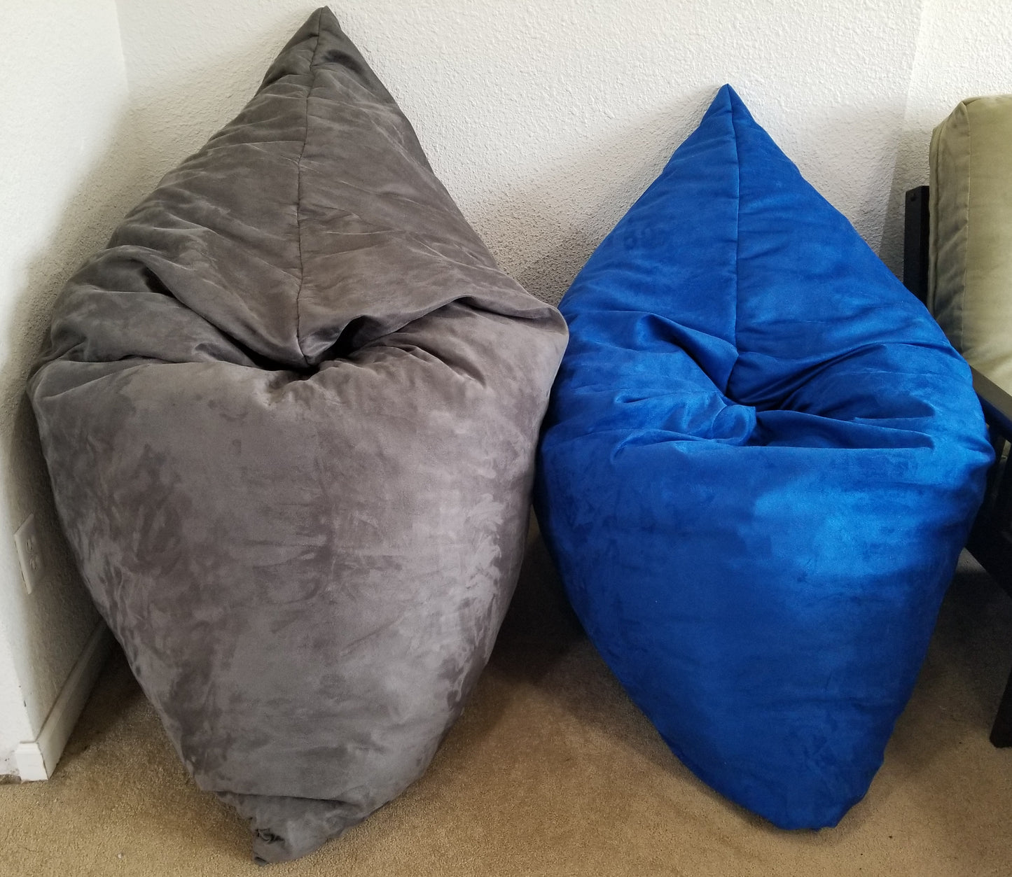 Hug Chair & Crash Pad - The Better Bean Bag!