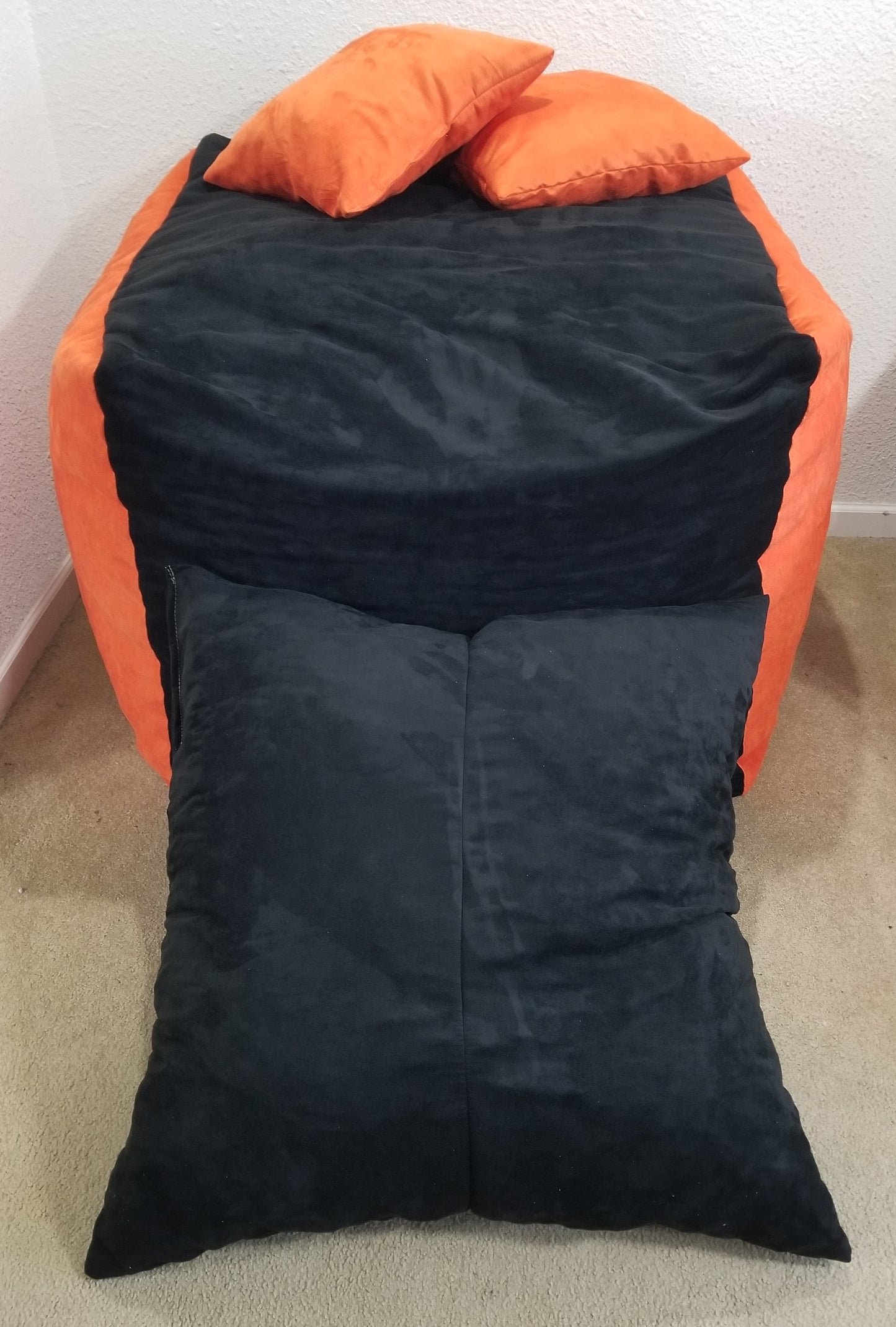 Nesting Chair Set - The Free Standing Pillow Bean Bag Chair!