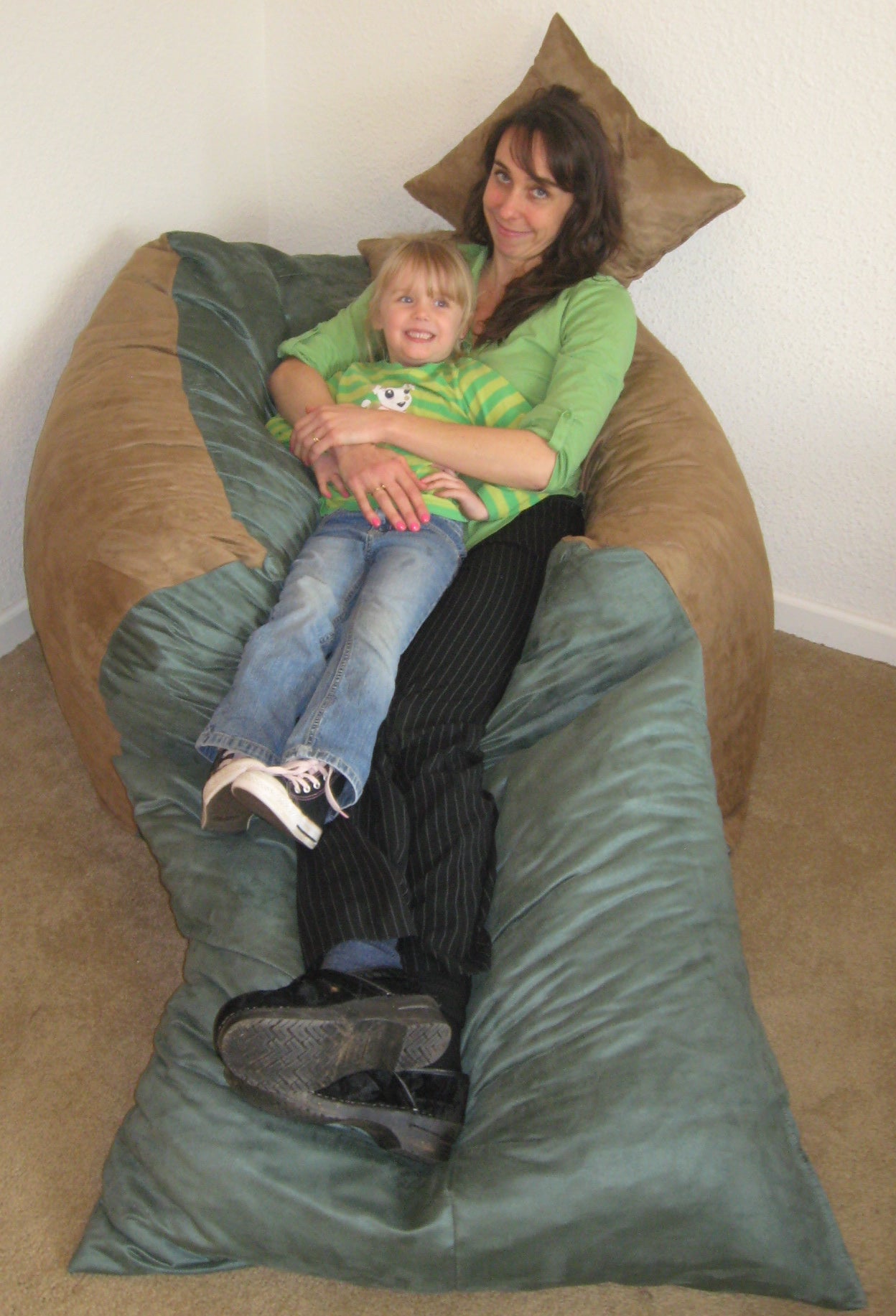 Nesting Chair Set - The Free Standing Pillow Bean Bag Chair!